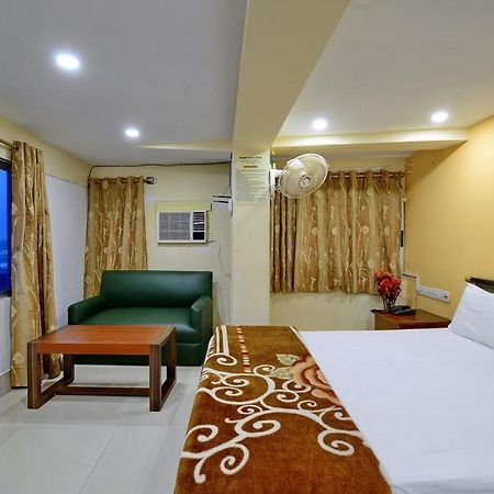Marina Beach House Hotel Puri Exterior foto