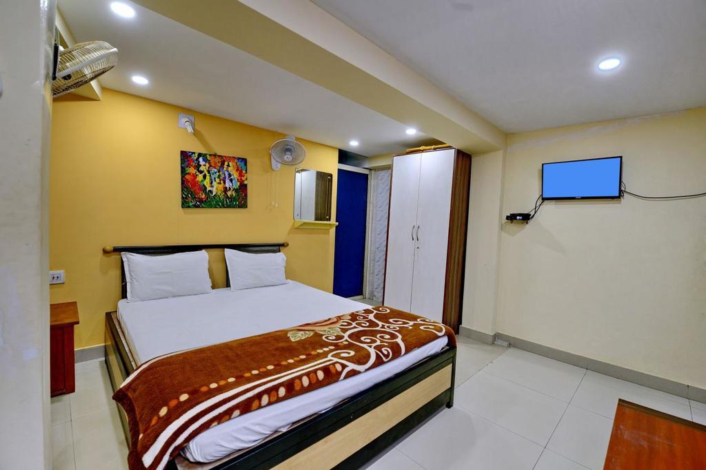 Marina Beach House Hotel Puri Exterior foto
