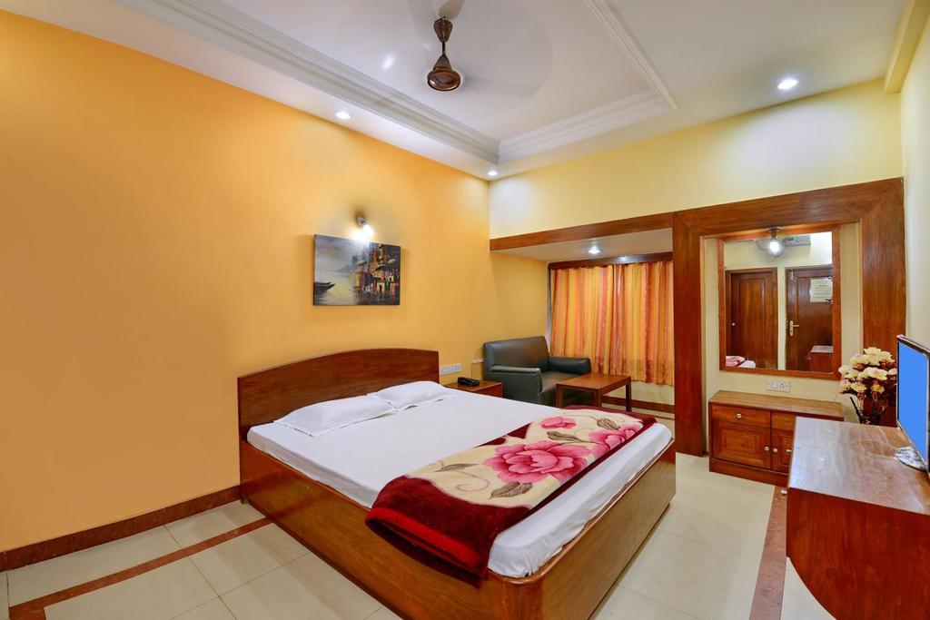 Marina Beach House Hotel Puri Exterior foto